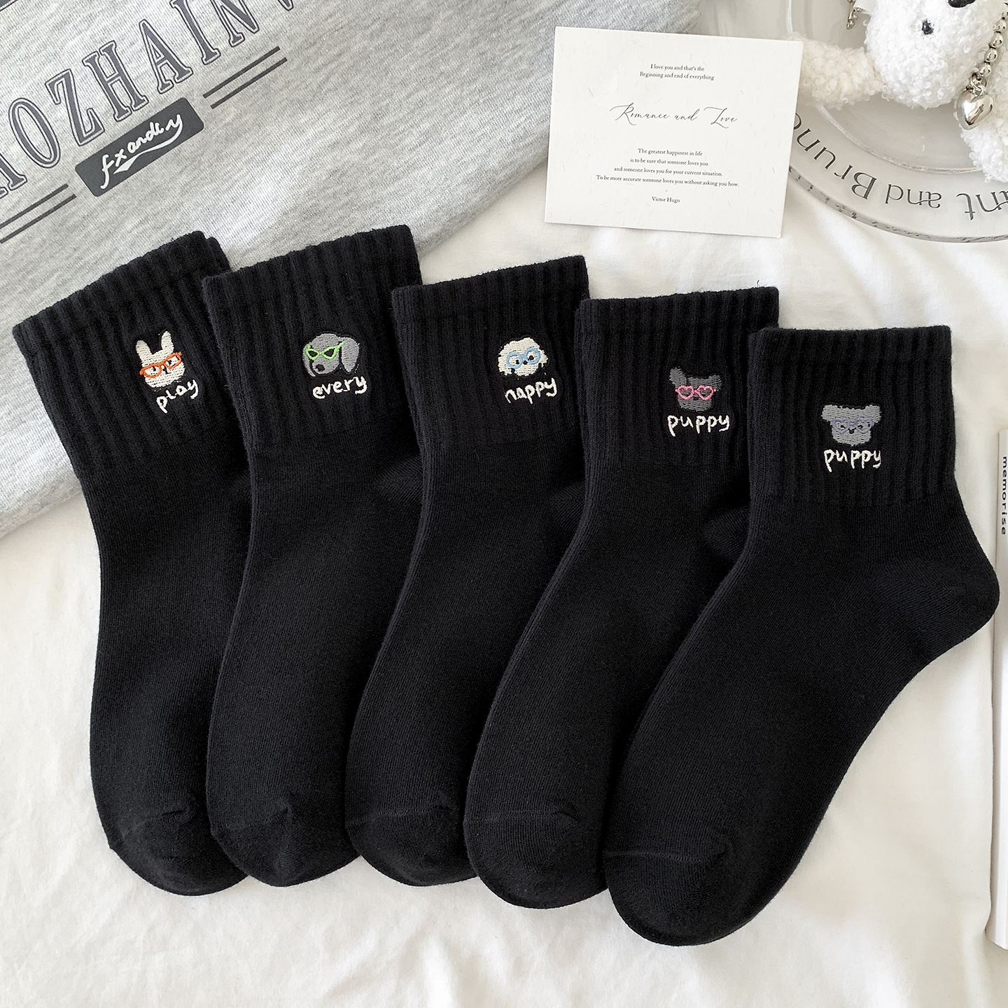 新款黑色刺绣中筒袜女精梳棉春秋