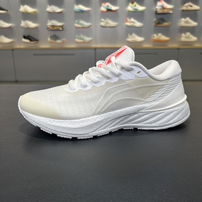 李宁女子减震跑鞋休闲百搭