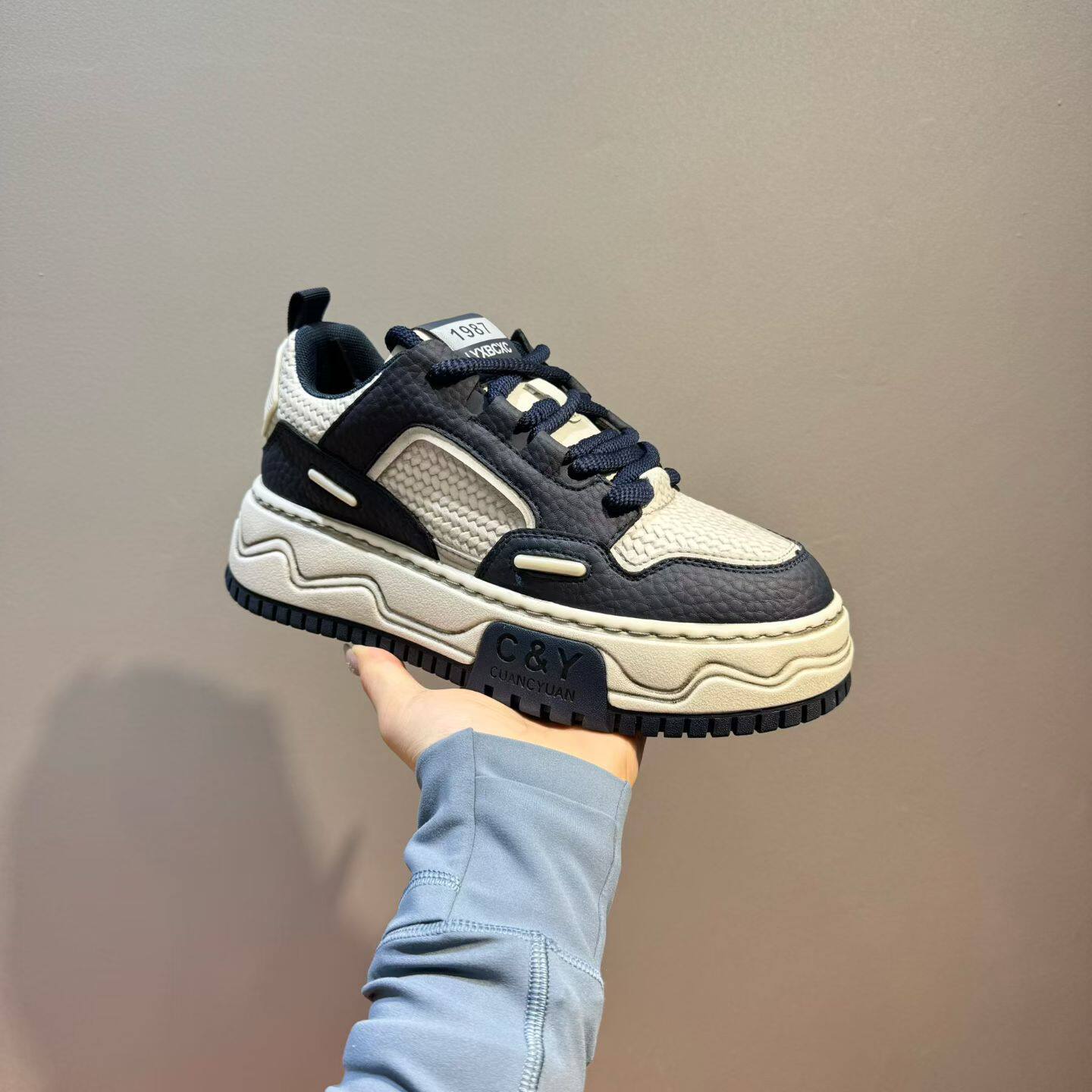 板鞋男鞋2026春秋单鞋新款编织皮厚底复古做旧擦色时尚百搭休闲鞋