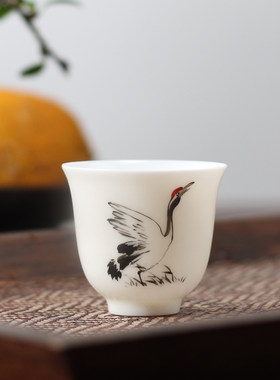 国潮文化手绘玉瓷复古品茗杯
