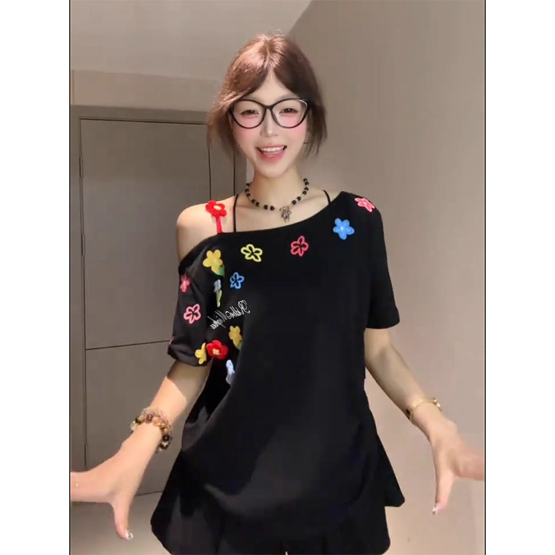 亚文化穿搭吊带短袖t恤2025夏潮新款宽松印花斜领韩版女装上衣