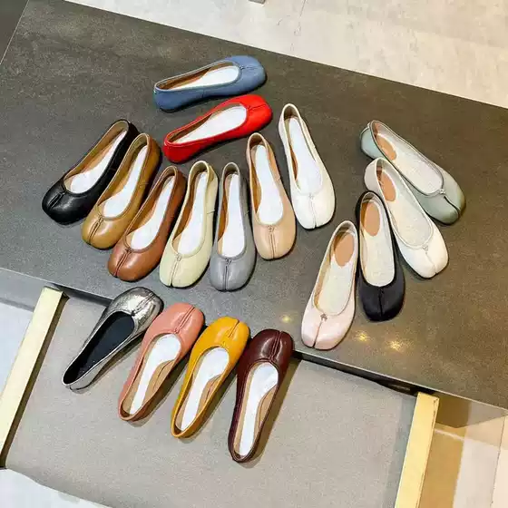 Top Quality Tabi Pleated Pig's Trotter Leather Shallow Slip-On Flat Split-Toe Ballet Shoes in Large Sizes