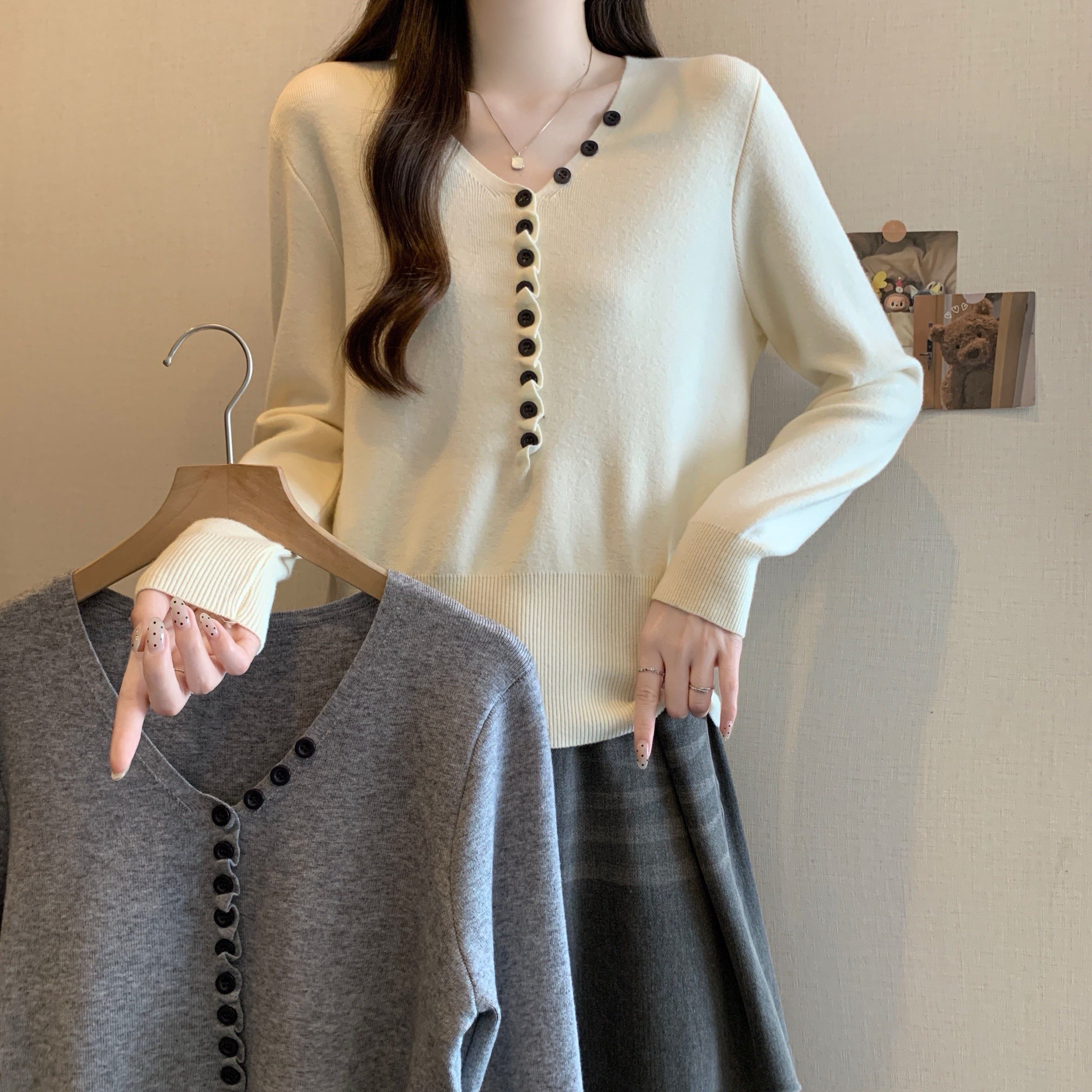 大码女装2025秋冬新款V领排扣针织衫女胖MM百搭上衣内搭打底衫潮,女装/女士精品,大码内搭,淘宝优惠券,粉丝福利购,淘宝优惠卷
