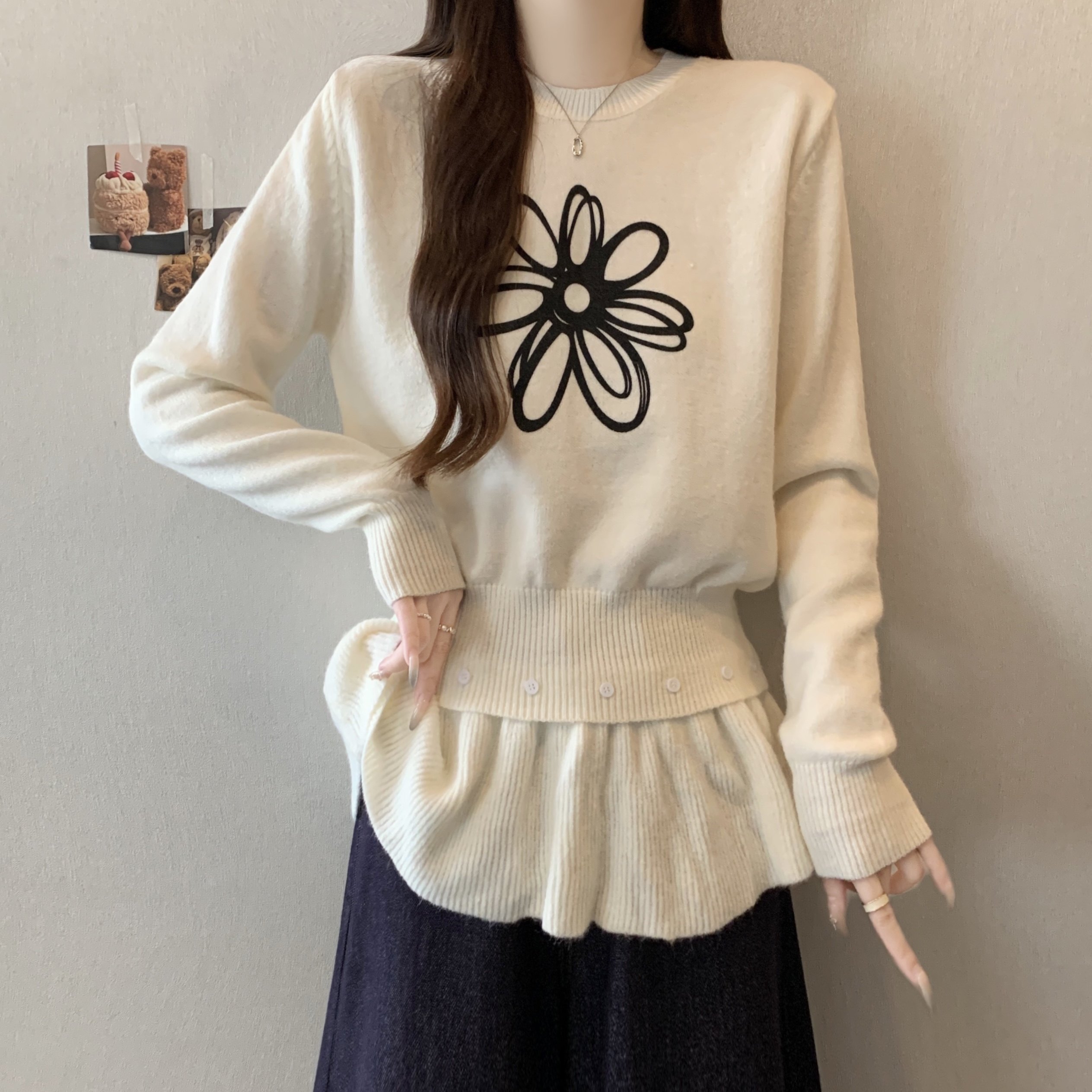 大码女装花朵圆领长袖毛衣针织衫秋冬新款拼接下摆收腰打底上衣潮,女装/女士精品,大码内搭,淘宝优惠券,粉丝福利购,淘宝优惠卷