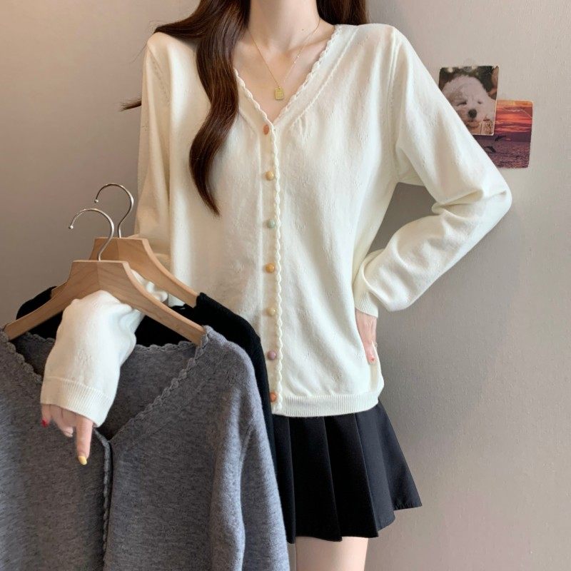 大码女装2025秋季新款胖MM时尚百搭V领彩虹扣正肩长袖开衫毛衣潮,女装/女士精品,大码内搭,淘宝优惠券,粉丝福利购,淘宝优惠卷