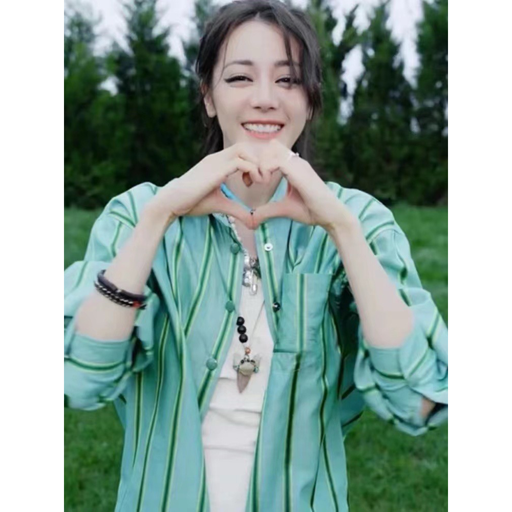 迪丽热巴同款绿色条纹衬衫上衣女