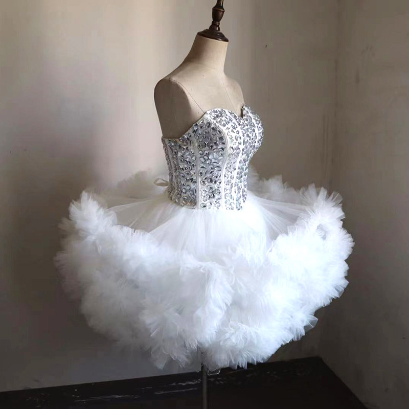 2023年新款白色抹胸云朵女士小礼服修身显瘦短款小个子轻奢高端大