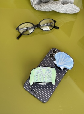 ouchtv原创设计｜时髦少女miu风灰蓝色配奶油波点超薄imd手机壳适用于iPhone17promax