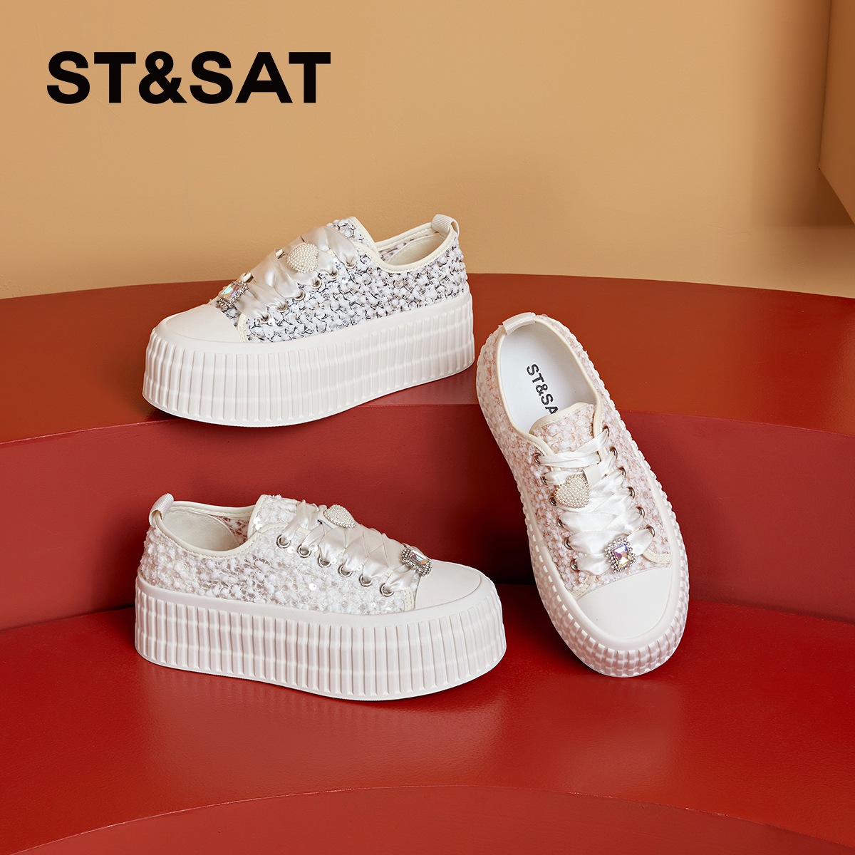 星期六甜美缎面系带增高板鞋女