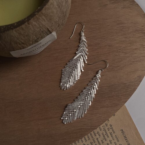 天鹅羽串珠流苏手工羽毛造型耳环