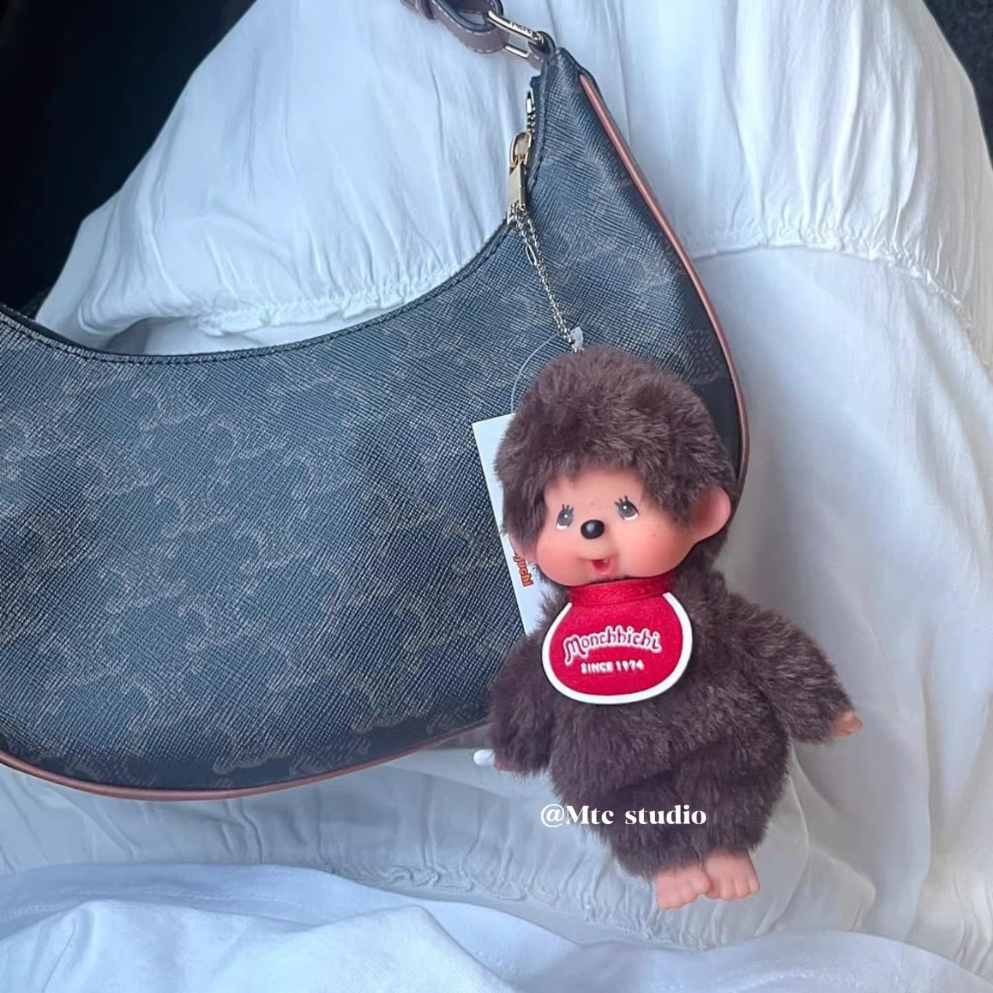 现货~韩系ins蒙奇奇毛绒包包挂件可爱公仔车钥匙扣书包挂饰送礼物