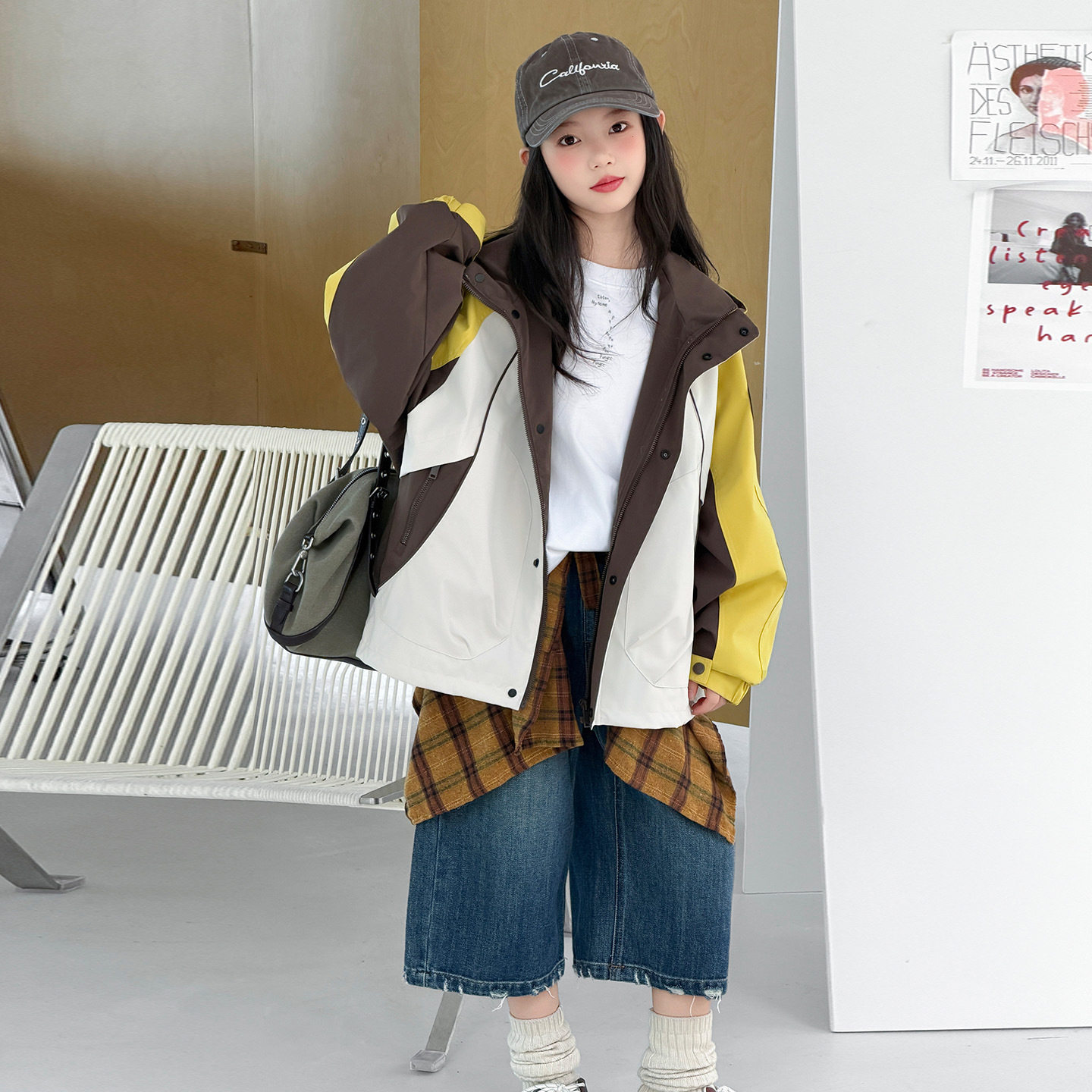 女童春秋外套冲锋衣上衣2026新款儿童韩版洋气防风风衣中大童夹克