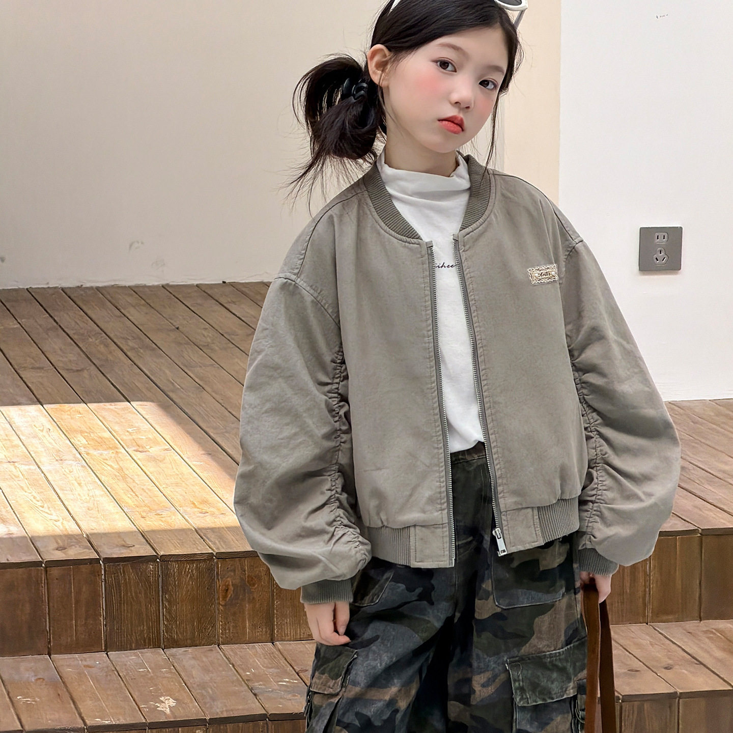 女童秋季新款水洗棒球服外套儿童立领抽褶袖宽松休闲短款夹克上衣