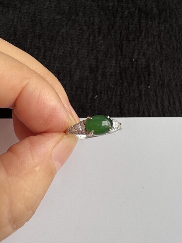 缅甸天然翡翠戒指银托