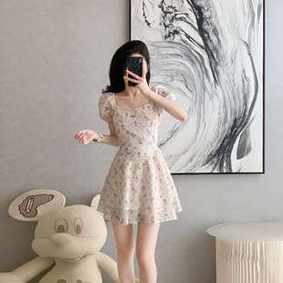 小个子海边度假收腰蛋糕裙 法式 泡泡袖 碎花连衣裙子女夏季 2025新款