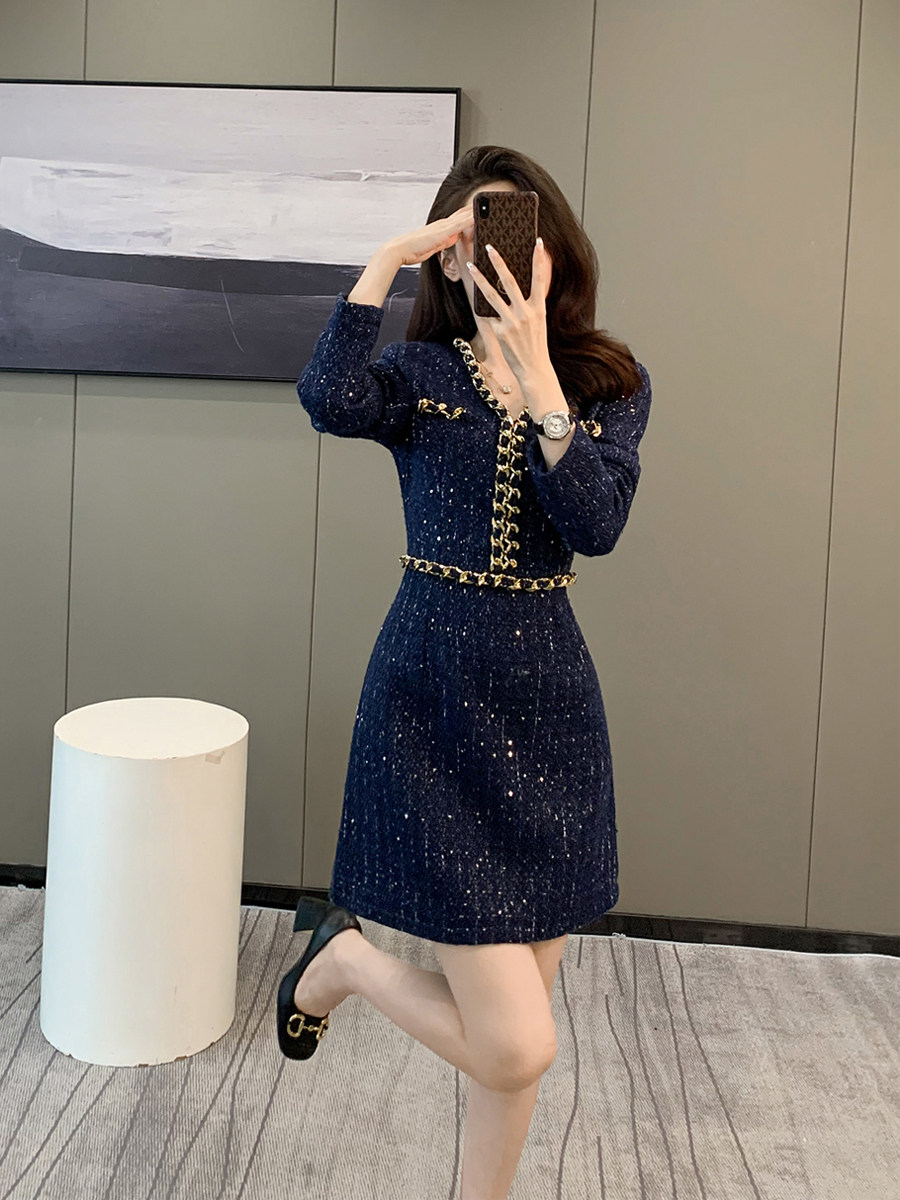 轻奢优雅V领修身编织链条亮片毛呢裙女秋冬季小香风粗花呢连衣裙