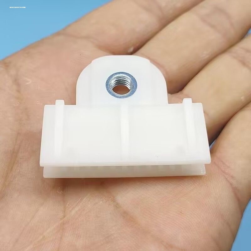 福田货车配件奥铃cts欧马可S3车门车窗玻璃升降器托架固定卡扣夹