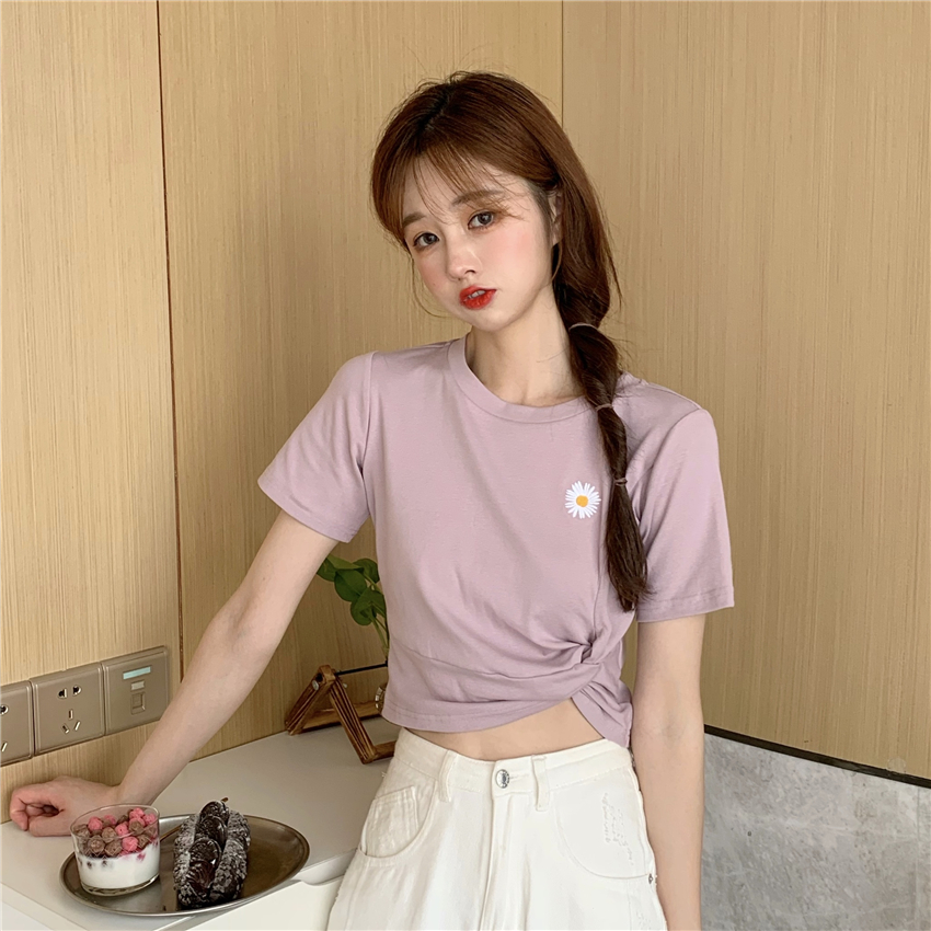 Real time embroidery Daisy short high waist small crowd design Short Sleeve T-Shirt