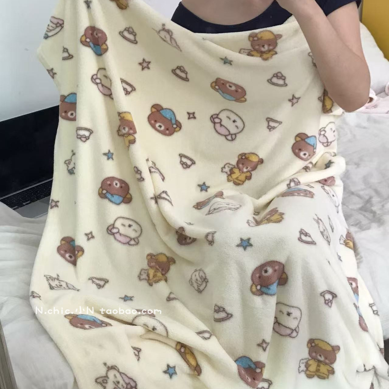 可爱卡通轻松熊柔软亲肤法兰绒毛毯办公室午睡毯子沙发毯午休毯子