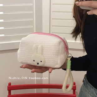 卡通少女心毛绒米菲兔化妆包女便携式大容量旅行洗漱收纳包手提包