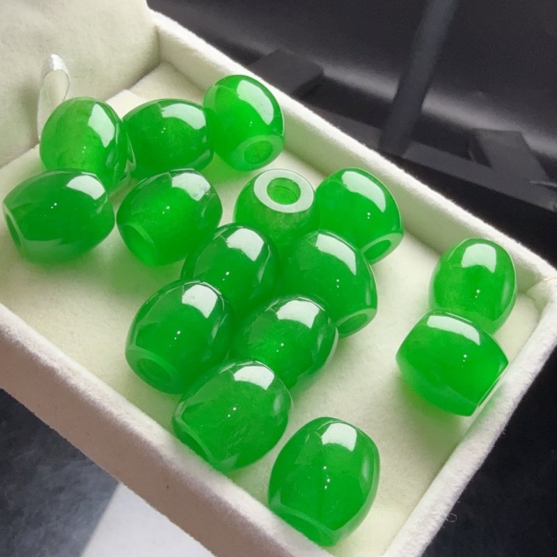 天然缅甸老坑翡翠冰种帝王绿辣绿冰绿色路路通吊坠转运珠玉石颈饰,珠宝/钻石/翡翠,颈饰,淘宝优惠券,粉丝福利购,淘宝优惠卷