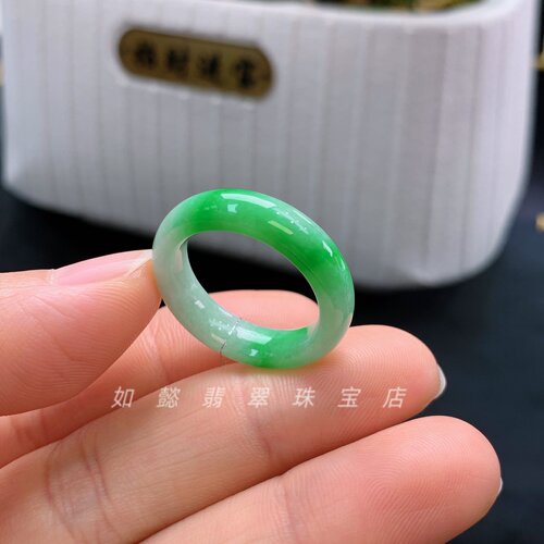 翡翠冰糯种飘绿阳绿扳指尾戒手饰