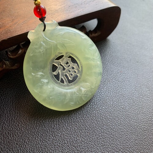 绿冰平安天然岫玉雕刻吊坠福字尺寸约44*44*10mm