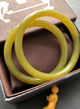 【新款到店】F109天然岫玉牛油果美人条圆条男女款手镯一物一图