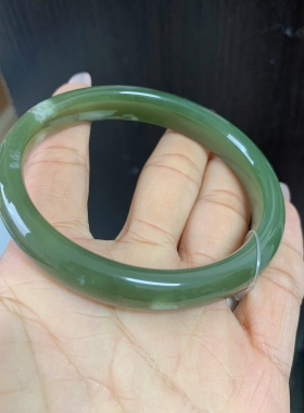 【圣诞特惠】天然和田玉手镯 内径59mm 宽10mm牛油果绿送证书