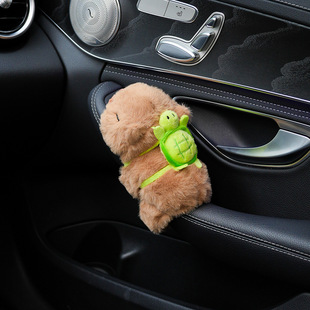 车载玩偶创意卡皮巴拉啪啪圈车内装 饰摆件水豚佛系毛绒中控台公仔