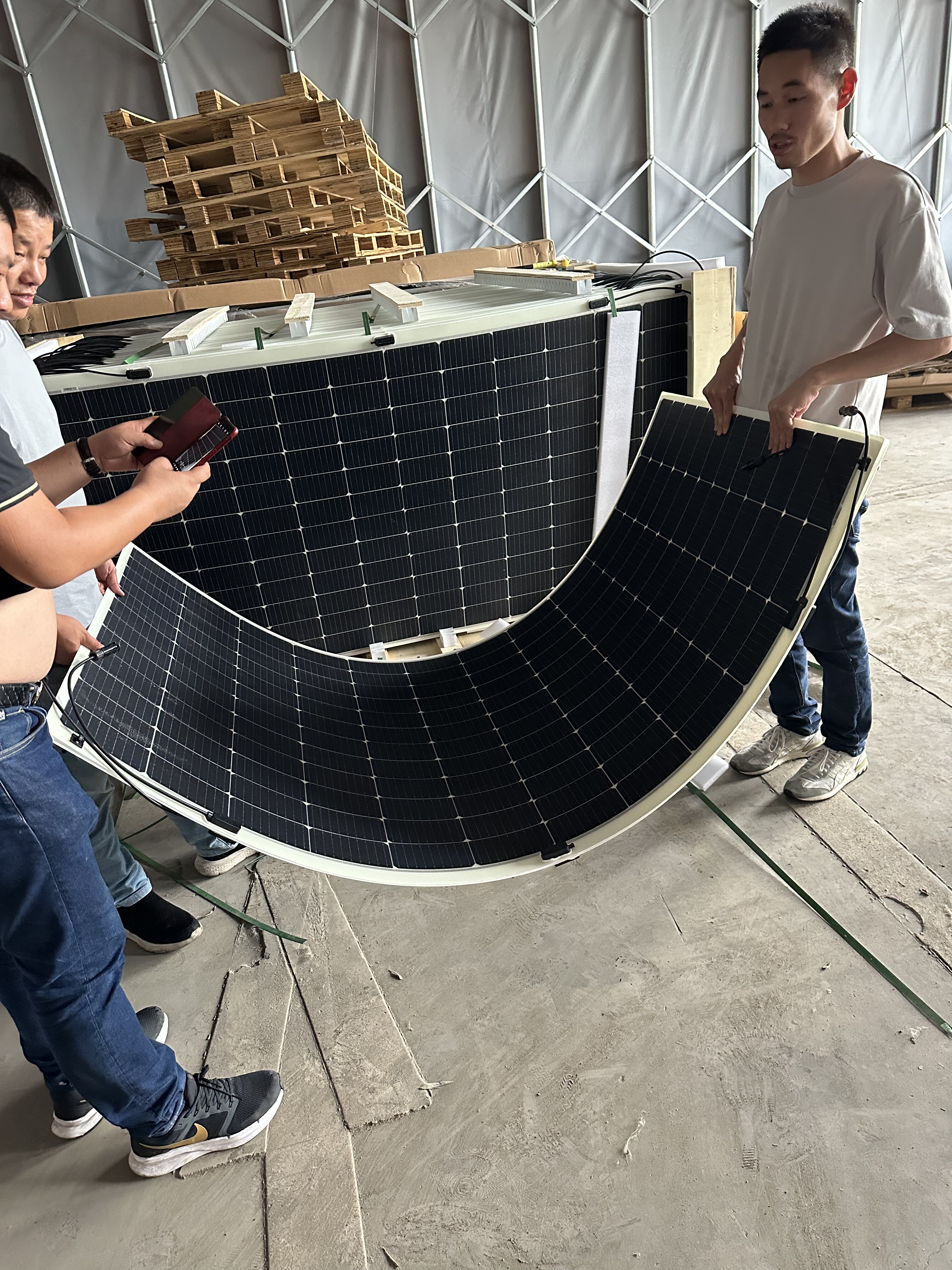 清仓工程剩余品诚520瓦柔性太阳能板高效单晶硅组件电池片光伏板