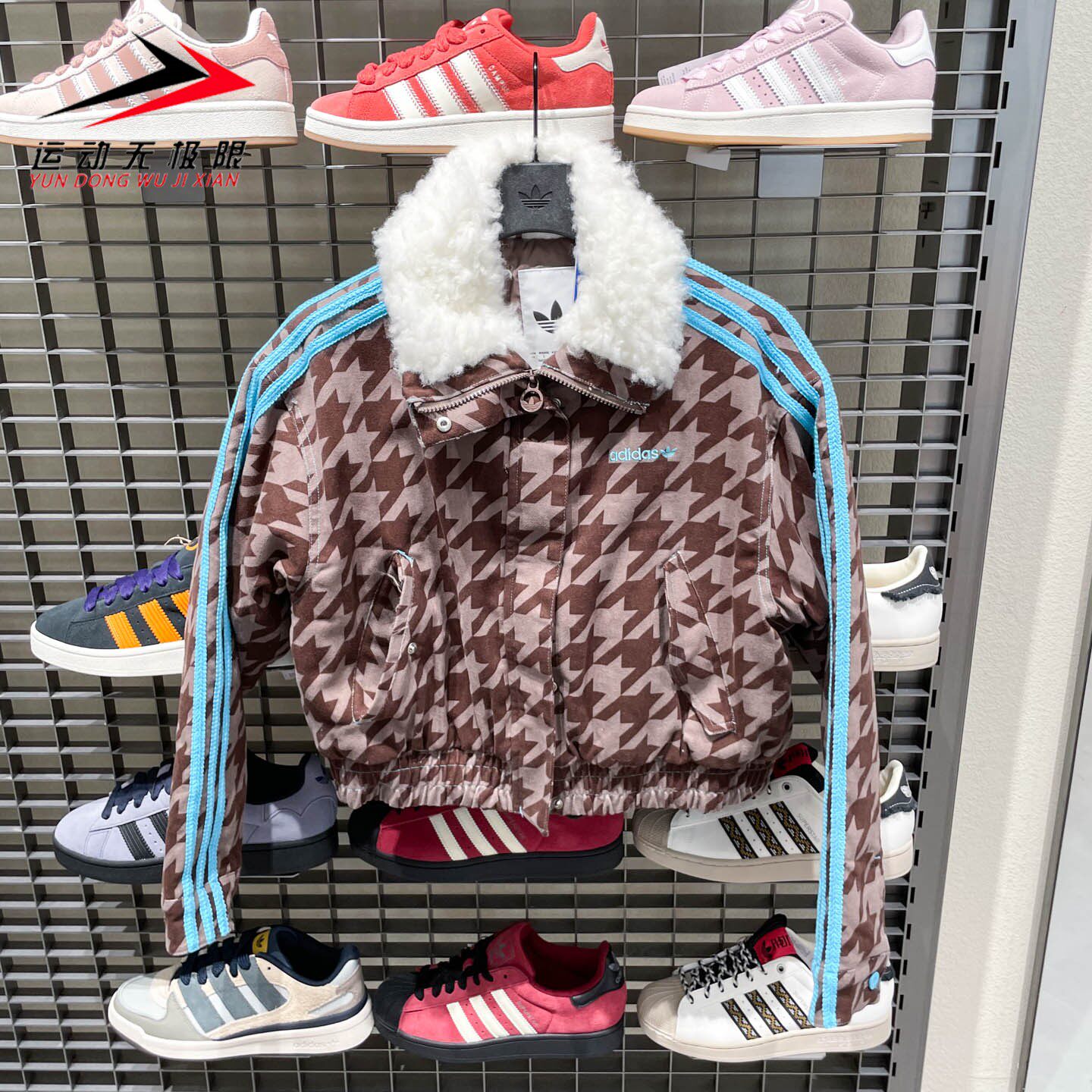 正品阿迪达斯三叶草女装2025冬款运动休闲翻领外套保暖棉衣KA9732