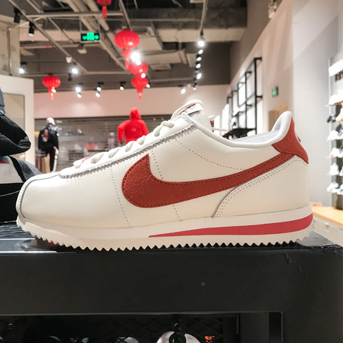 Nike耐克正品女鞋低帮跑步鞋