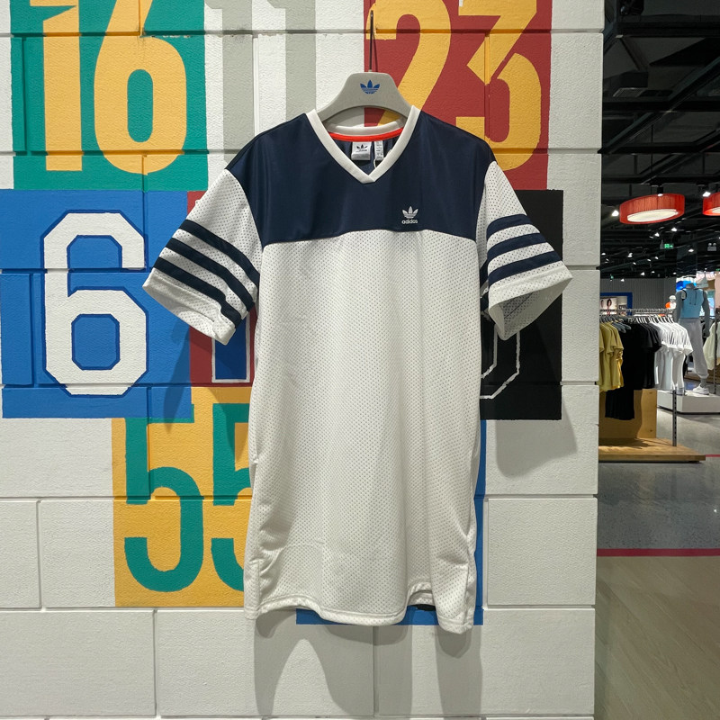 ADIDAS阿迪达斯V领运动连衣裙