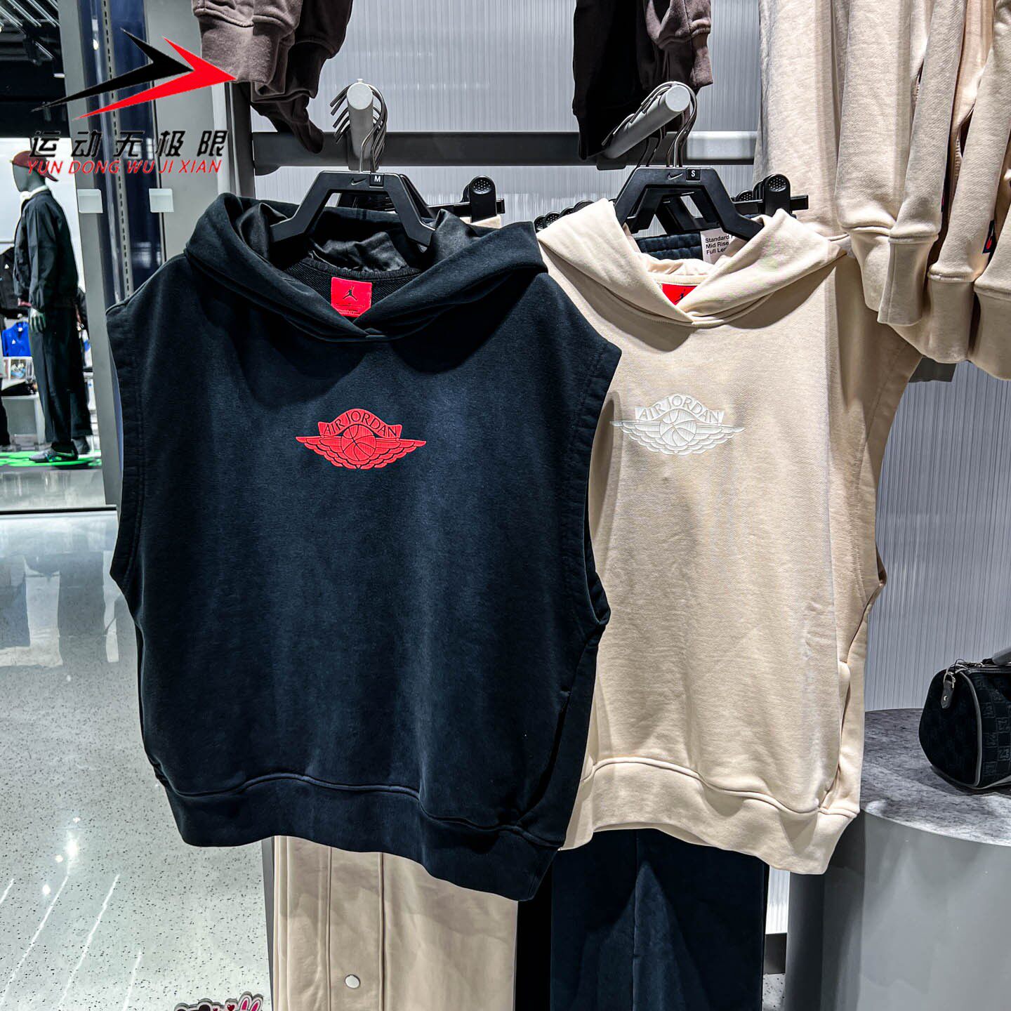 Nike耐克女装2026年秋新款经典复古宽松无袖连帽衫IM6962-010-272