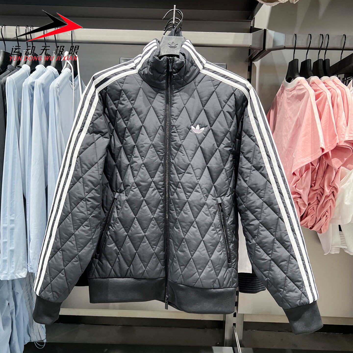 阿迪达斯三叶草男女装2026年冬季经典菱格纹棉服外套LC8183LC8192