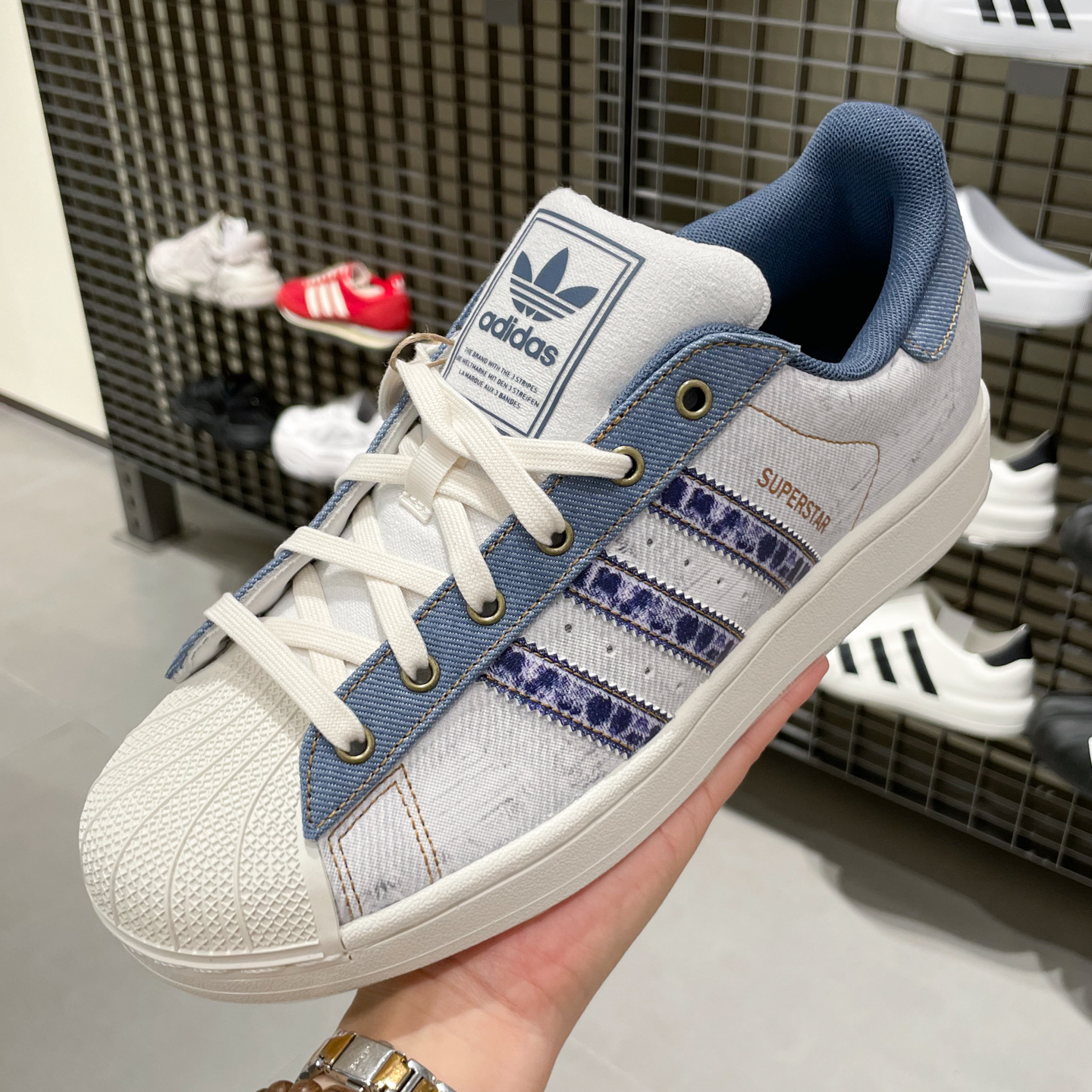 ADIDAS阿迪达斯三叶草男鞋2025秋款经典贝壳头运动休闲板鞋JS2488