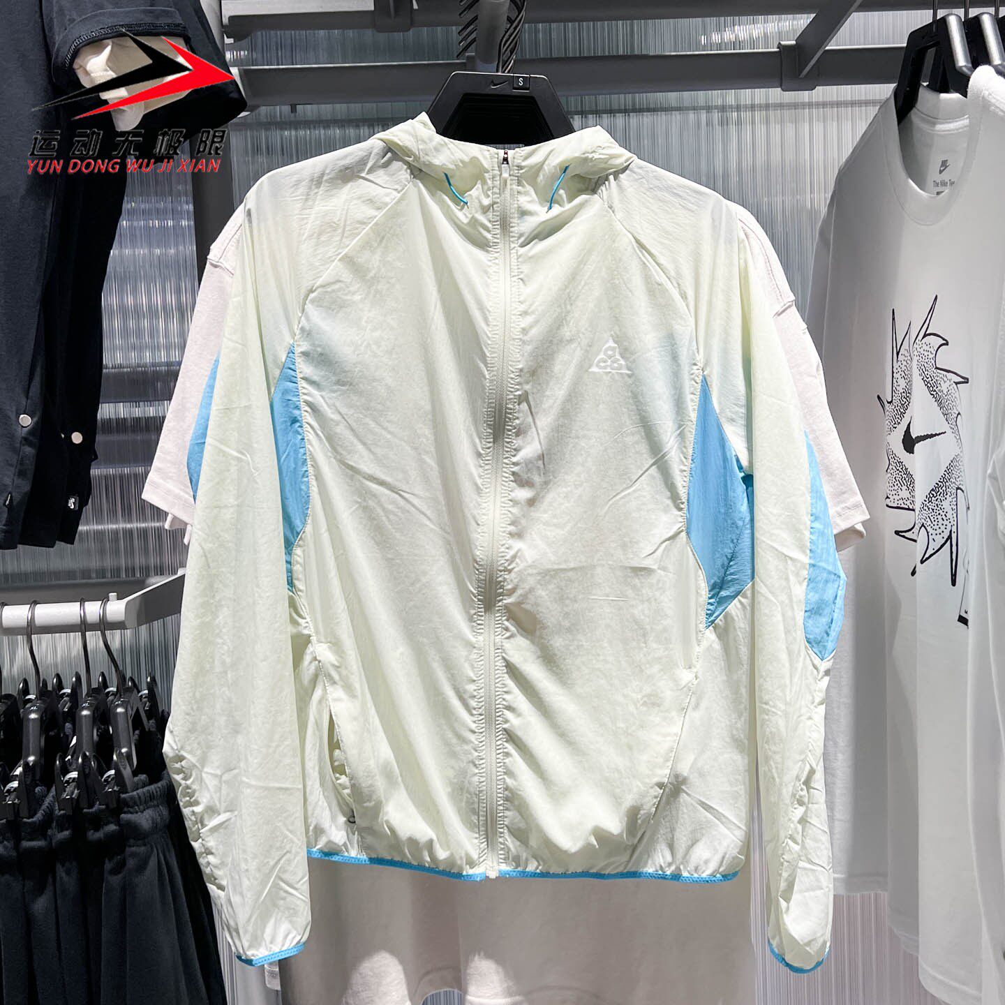 Nike耐克女装2026夏款ACG运动休闲防风衣透气梭织外套 IO9749-020