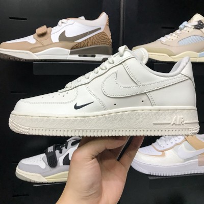 NIKE耐克女鞋2024冬新款空军一号透气舒适休闲运动板鞋HF1058-133