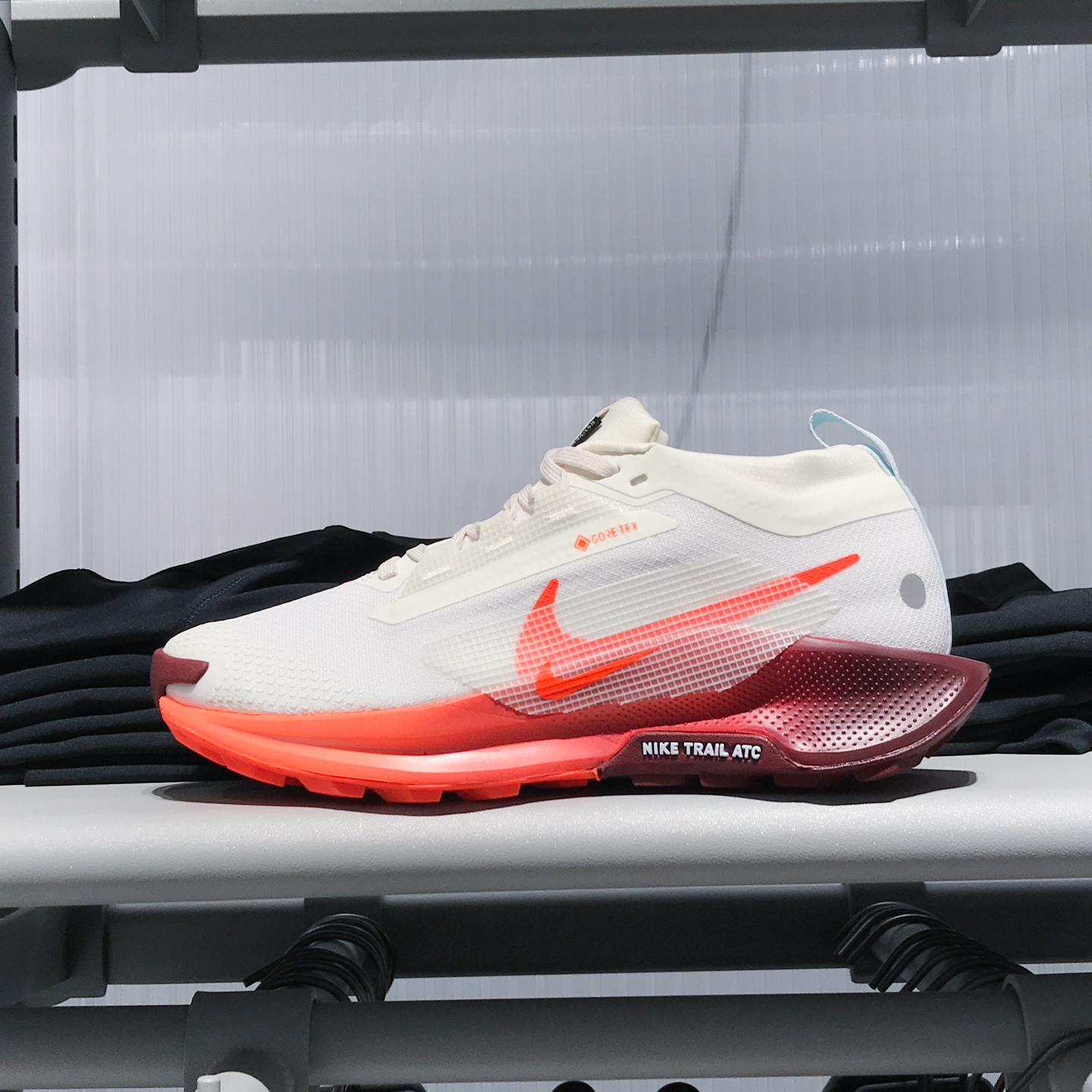 NIKE耐克女鞋2025秋款TRAIL 5 GTX运动缓震回弹跑步鞋 FQ0912-104