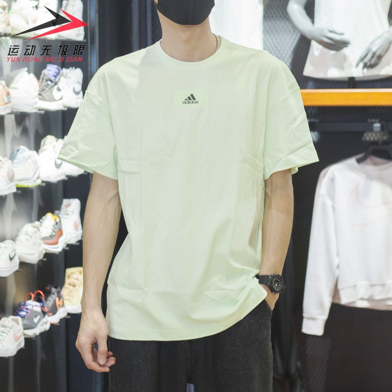 阿迪达斯休闲圆领短袖T恤