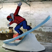 冬季 置 户外广场冰天雪地大型运动划雪板人物泡沫雪山景观美陈装