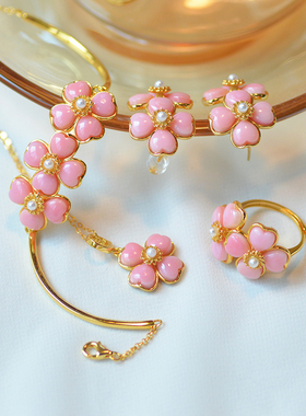 天然女王贝爱心粉贝戒指耳钉套装