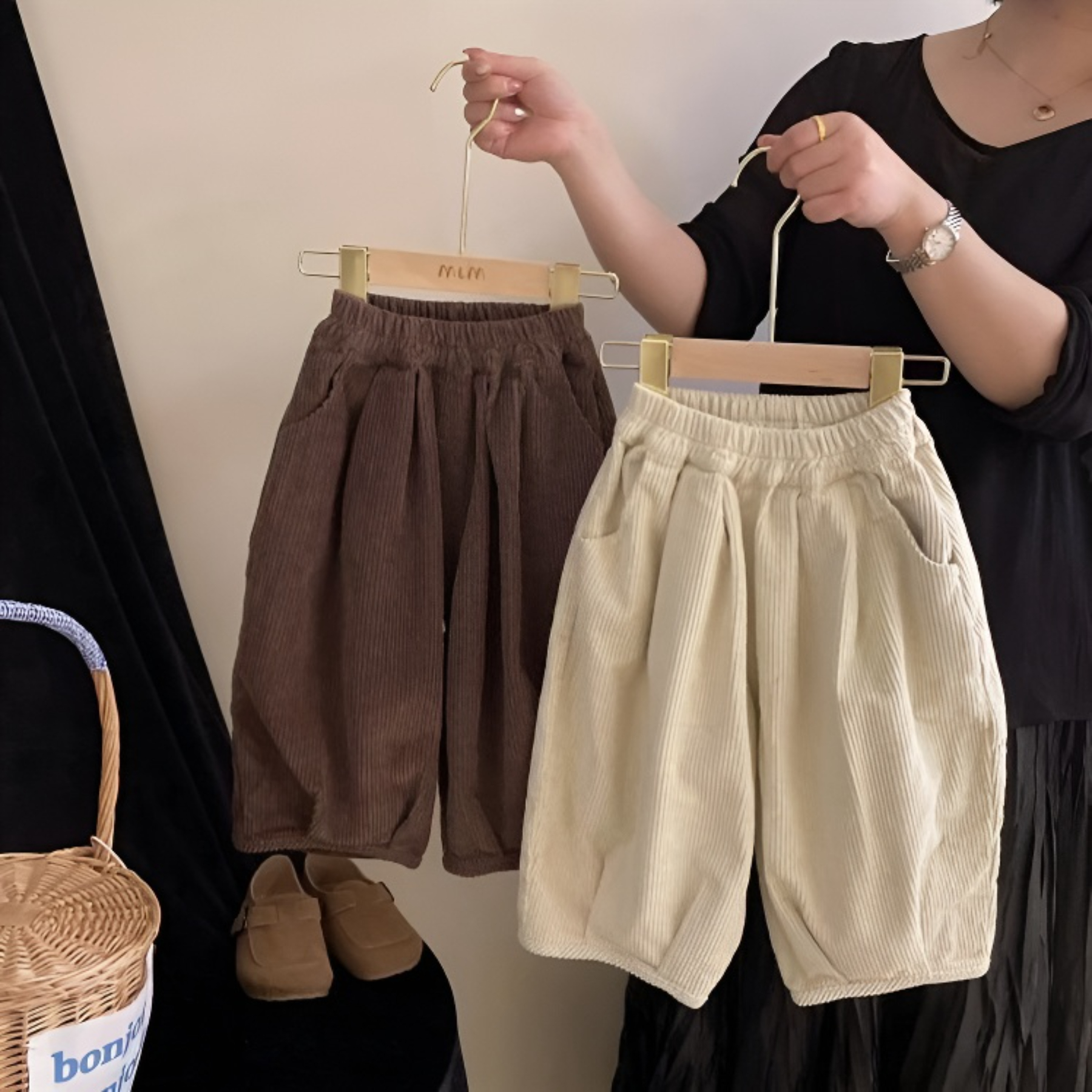 男女童春秋季新款洋气休闲长裤儿童宝宝灯.芯绒运动阔腿裤秋装