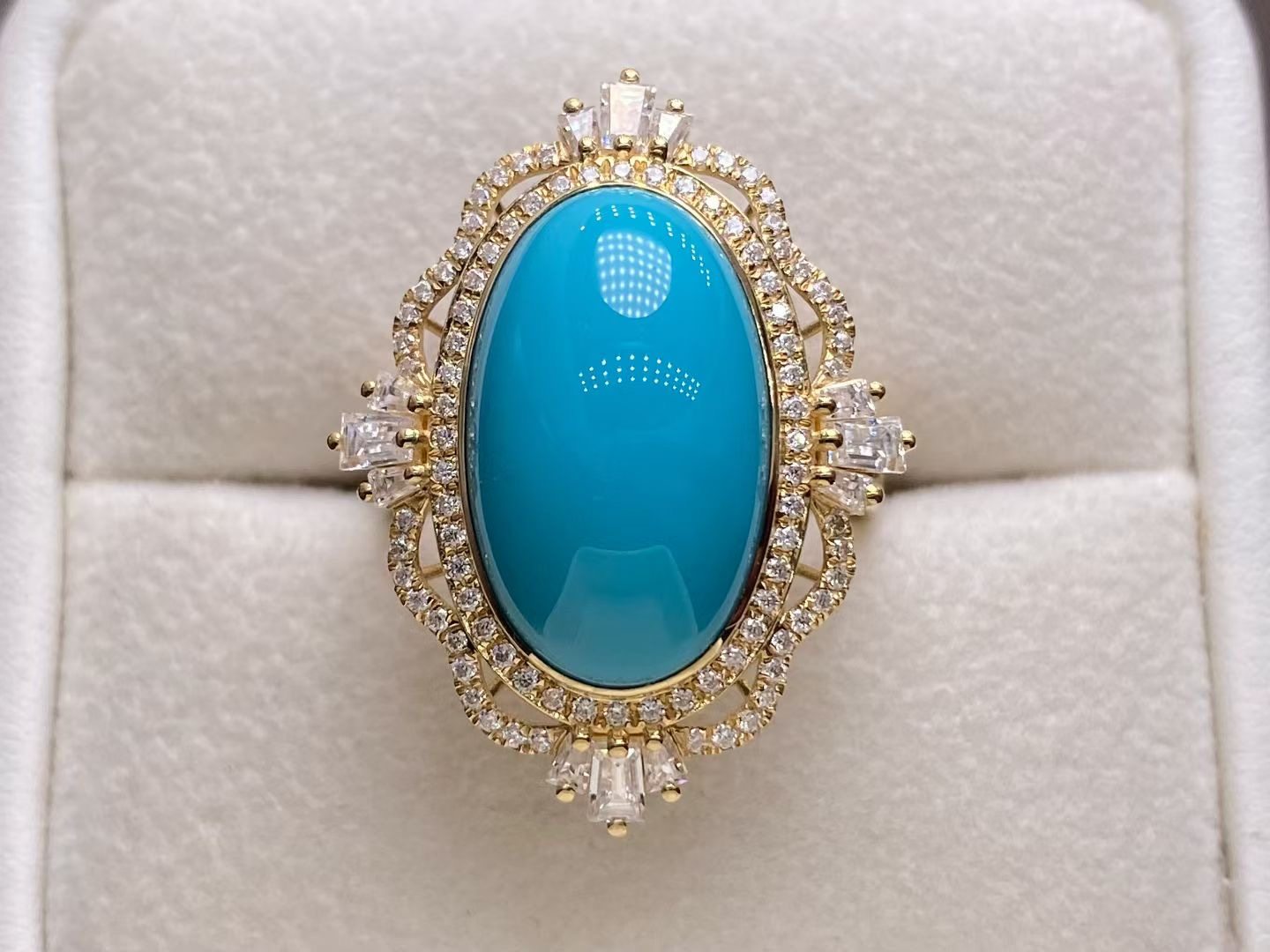 湖北十堰天然原矿绿松石戒指18k金镶嵌高瓷蓝精品蛋面女戒时尚