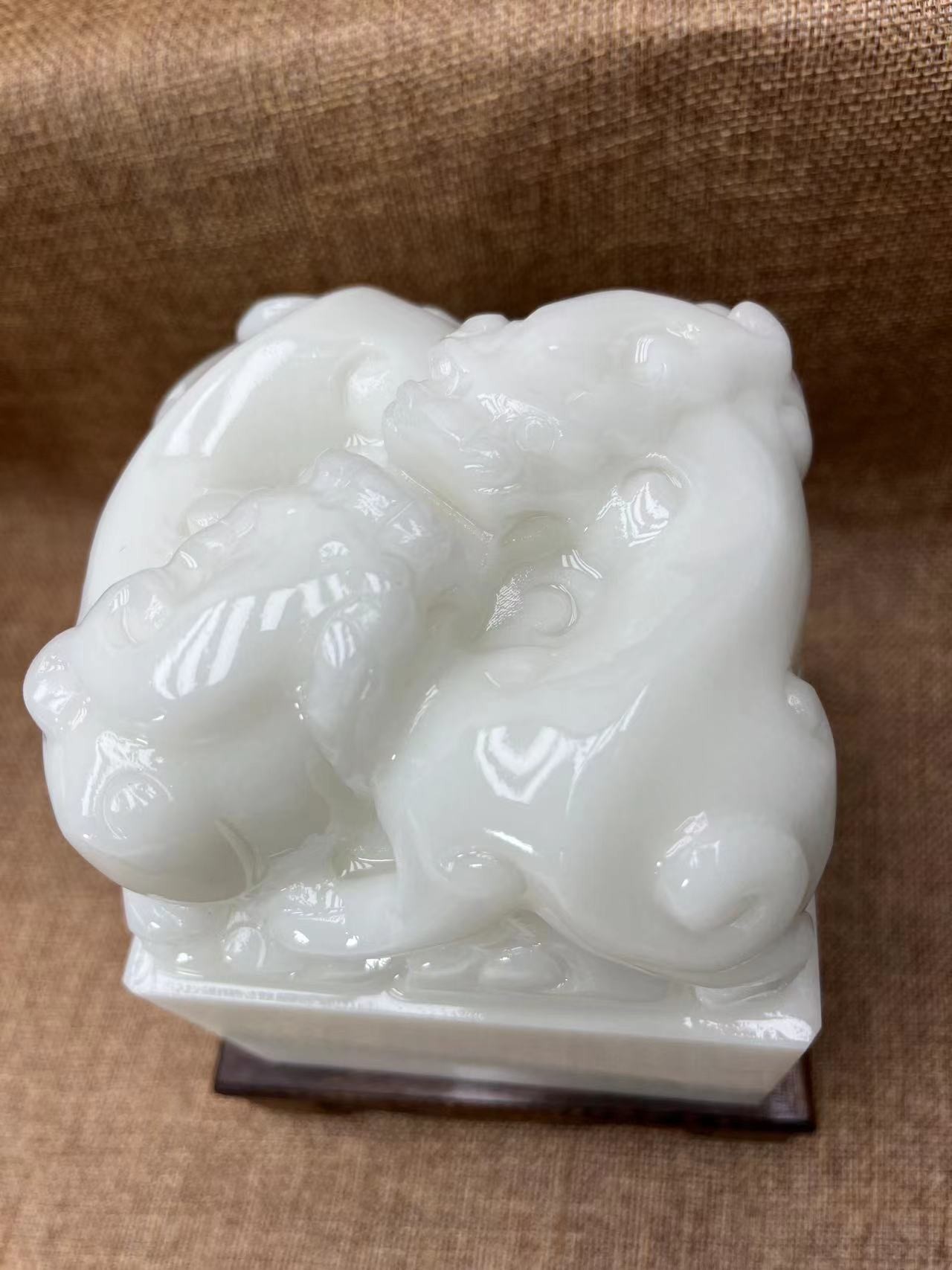 玉石双貔貅印章玉玺摆件
