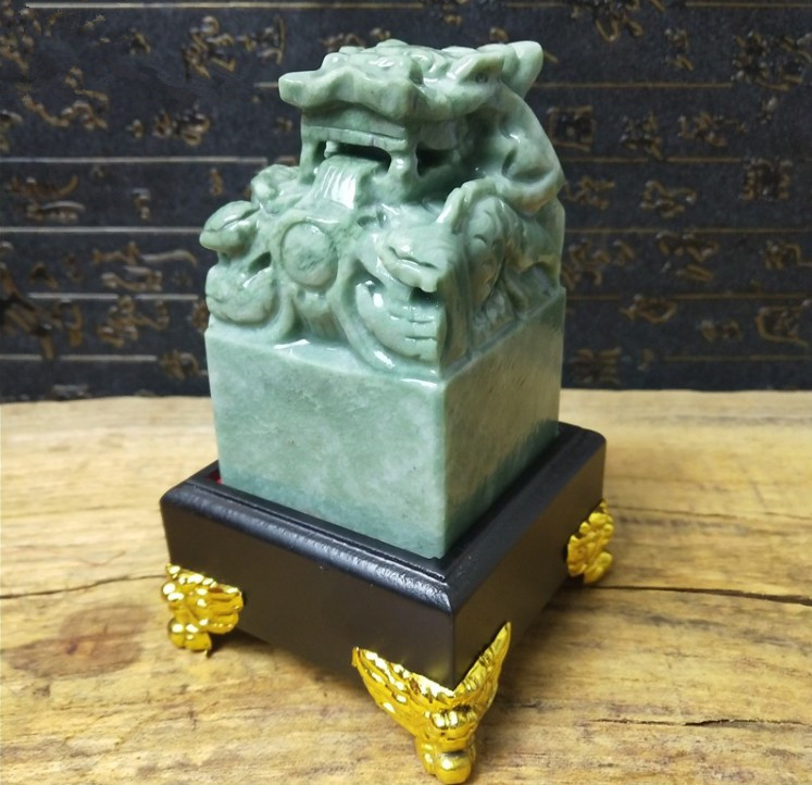 绿玉石龙头印章玉玺摆件盘龙印章客厅办公室装饰篆刻印章摆包刻字