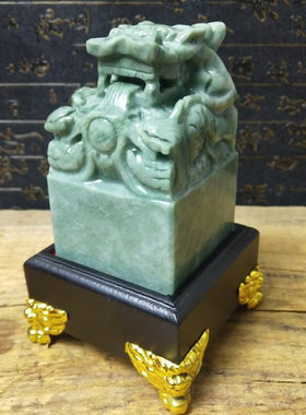 玉石盘龙印章玉玺摆件