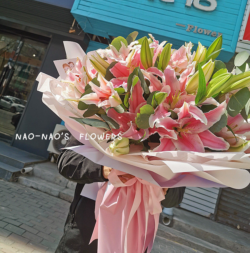 母亲节生日粉色香水百合丹东同城鲜花速递东港凤城宽甸实体订花店