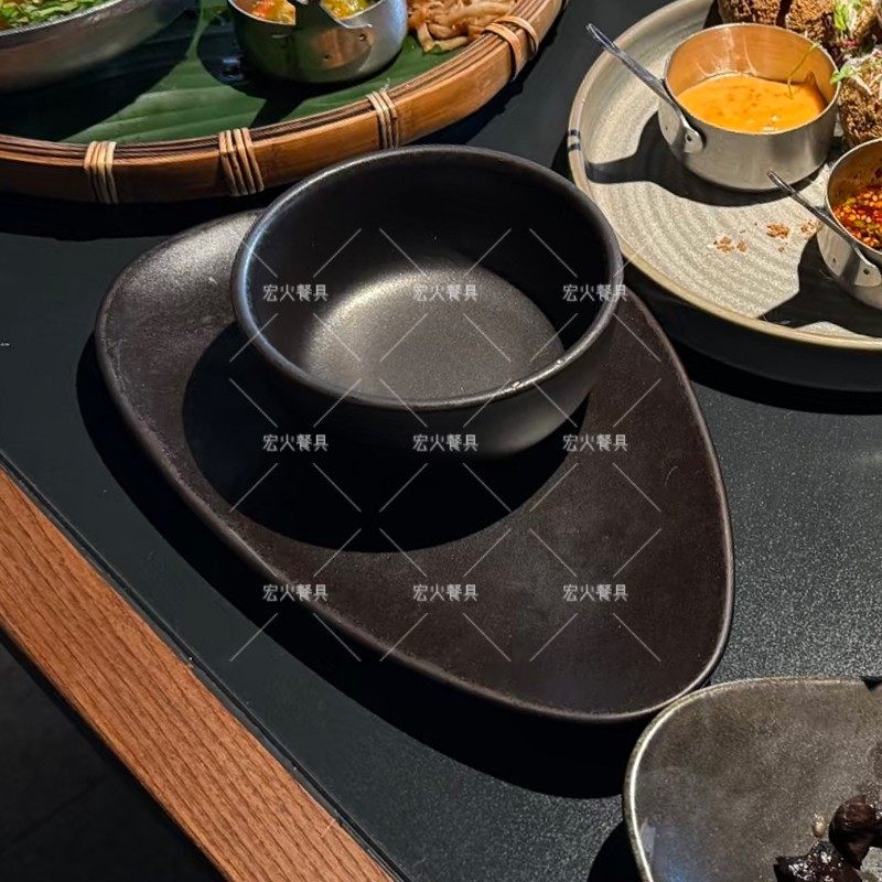 梅果Ameigo 云贵川bistro网红餐厅同款侘寂风陶瓷山野风摆台餐具